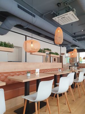  at Dean & David - Makartplatz in Salzburg