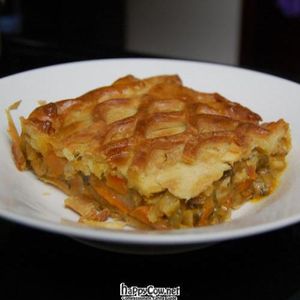 Vegetable Pot Pie at Auto Mercado (Centro) in San Jose