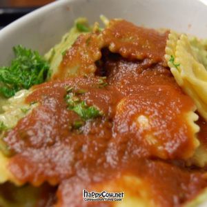 Spinach and Ricotta Ravioli in Tomato Sauce at Auto Mercado (Centro) in San Jose