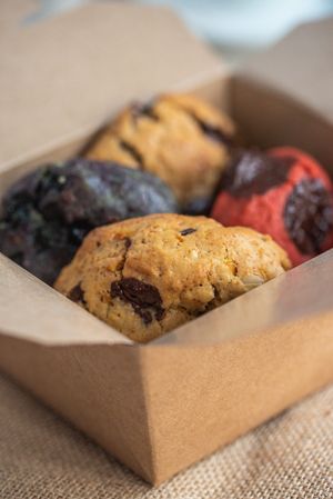 Caja 4 Cookies at La Tribu - Pastelería Vegana in Barcelona