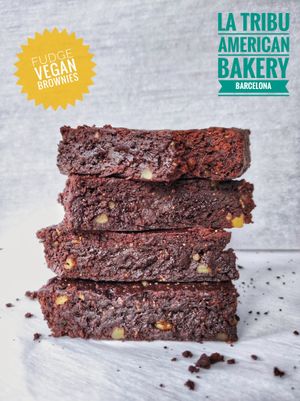 brownies increibles. at La Tribu - Pastelería Vegana in Barcelona