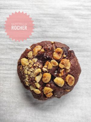 Nutttella Rocher Cookie ( preparada con su nutttella artesanal) at La Tribu - Pastelería Vegana in Barcelona