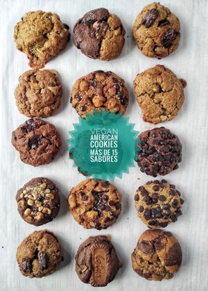 Más de 15 sabores diferentes at La Tribu - Pastelería Vegana in Barcelona