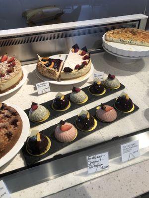 Vegan options clearly labeled   at Kijamii Kaffee in Witten