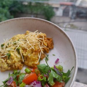 Fricassé de jaca (com salada que fiz em casa). at Da Raiz - Culinária Vegana in Rio De Janeiro