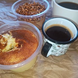 Curau e mousse de paçoca. at Da Raiz - Culinária Vegana in Rio De Janeiro