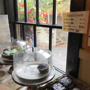 Vegan cupcakes at The Lady Killigrew in Montague