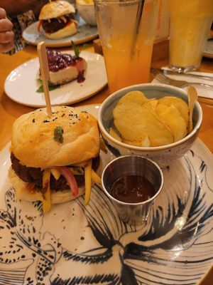 Deli burger at Vegan & Veggie in Medellin