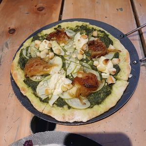 Pizza Greta, 7/10 at Vegan & Veggie in Medellin