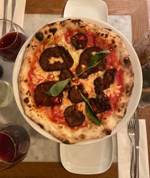 Vegan Spicy Pizza at Farina & More in West London