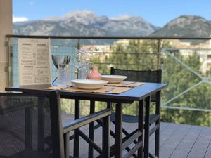 Vistas a la Serra de Tramuntana at Bacán Pizzas de Autor in Mallorca
