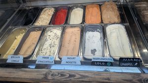  at Glacier Vanille Noire in Marseille