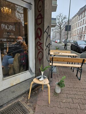 Outside at MOMI in Frankfurt