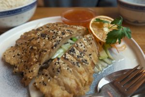 Deep fried vegan duck on mixed veggies at The Butterfly Lovers in Berlin