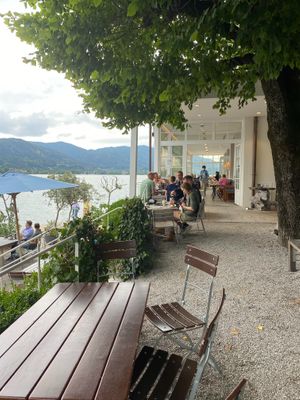 outdoor seating area at Aran in Tegernsee