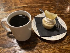  lemon cupcake (vegan) at The Floridian in St Augustine