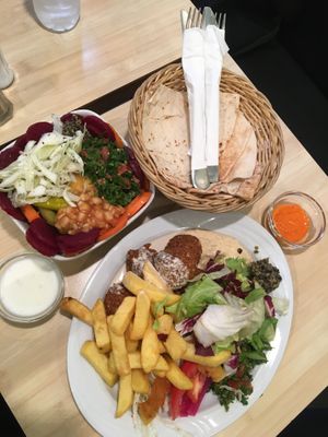 Salad-bowl from the salad bar + Special Falafel Plate at Boussi Falafel in Berlin