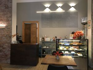 Frische Kuchen - alle selbst gemacht at Veganes Bistro Rubi in Cologne