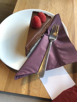 Chocolate cake #Veganuary at Veganes Bistro Rubi in Cologne