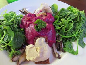 Ruby Moon (sweet potato beetroot mash with steamed greens, grilled tempeh, shitake mushrooms and cashew cheese) at Soma Cafe in Ubud