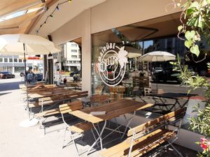 Outdoor seating at Mairübe in Luzern