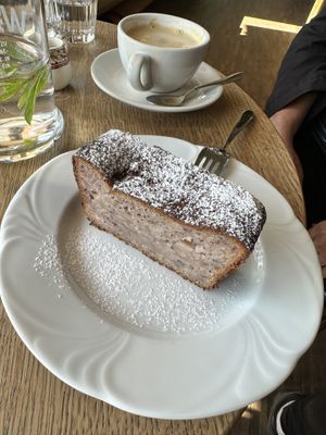 Rhubarb cake and coffee   at Mairübe in Luzern