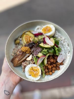 Bol vegan et sans gluten. Restaurant végétarien à Toulouse à côté du Capitole. at Peacock in Toulouse