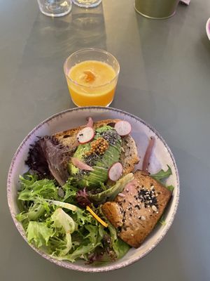 Avocado toastt  at Peacock in Toulouse