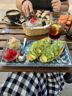 Avo toast w/ Hummus & peppers at REVIV in Malaga