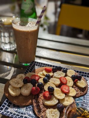 Oat pancakes and peanut butter banana smoothie at REVIV in Malaga
