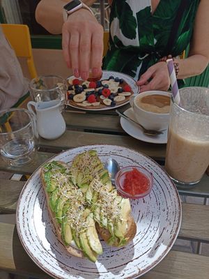 Avo and cream cheese on toast/sweet pancakes/large americano and peanut butter amoothie at REVIV in Malaga