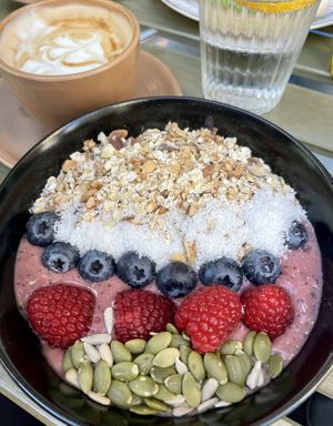 Berry smoothie bowl  at REVIV in Malaga