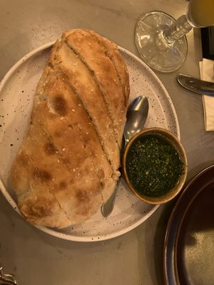 Bread with pesto   at De Nieuwe Kantine in Arnhem