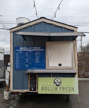 Rollin' Fresh at Hawthorne Asylum Food Truck Pod in Portland