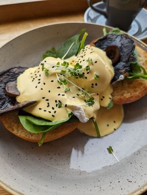 Mushroom eggs Benedict at Stir - Chesterton in Cambridge
