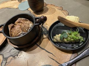 Bread and spreads at neobiota in Cologne