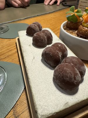 Dessert Variationen 2/3  at neobiota in Cologne