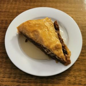 vegan baklava at Eviva Taverne Grecque in Dollard-des-ormeaux