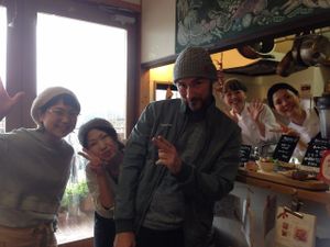 With the staff (April 9th, 2017) at Noppokun in Nonoichi