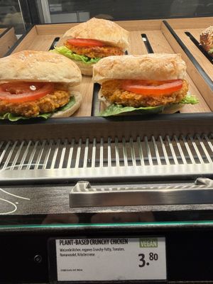 vegan chicken  at backWERK - Neusser Straße in Krefeld