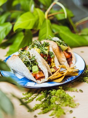 Tacos, de carnita de tofu, perfecto para comida.  at Kumara Vida in Pereira