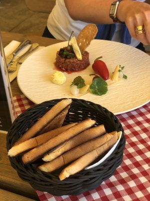Vegan Tartar with toasted bread   at Baumbar in Kaprun