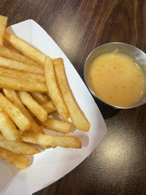 vegan cheese fries 👏🏻  at Boon Cafe in Norridge