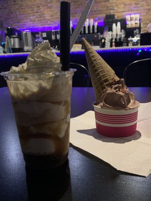 peppermint chocolate chunk and a root beer float omnomnomnomnom!!!!!  at Sweet Emotion SGF in Springfield