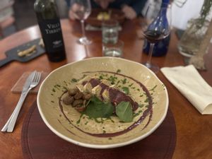 Pastrami vegetale “nova meat” alla Wellingtonn  at Vis à Vis cucina&eventi in Orvieto