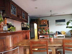 Espaço super acolhedor e confortável at Cantinho do Mercado in Vila Nova De Milfontes