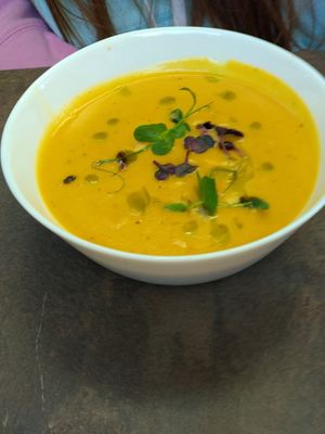 Leech soup at Verv Kitchen in Bucharest