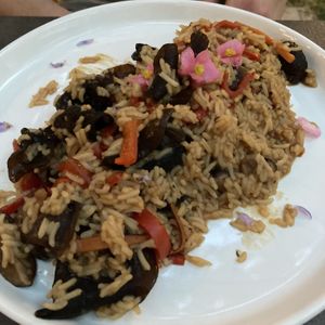 Fried rice with mushrooms and veggies   at Verv Kitchen in Bucharest