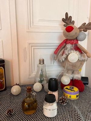 cute decorations at Verv Kitchen in Bucharest