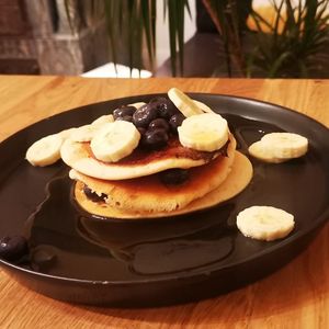 vegan, gluten free, no added sugar pancakes from verv at Verv Kitchen in Bucharest